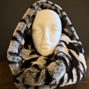 Faux Fur Infinity Scarf